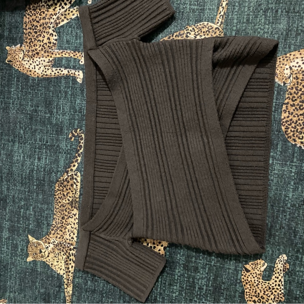 American Eagle Black Ribbed Off-Shoulder Top